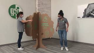 Tótem de cartón con forma de árbol para stands y ferias