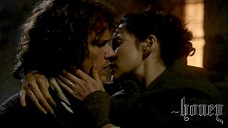 Hands of Love (Jamie ♥ Claire) - Outlander - a request