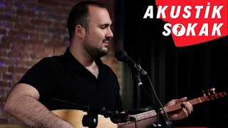 Volkan Şafak - BİR AY DOĞAR İLK AKŞAMDAN GECEDEN Resimi