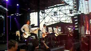 New Empire-colours of black and white- nite performance