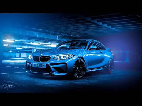 اغنيه الدولفين الاسود Fountain With A Dolphin