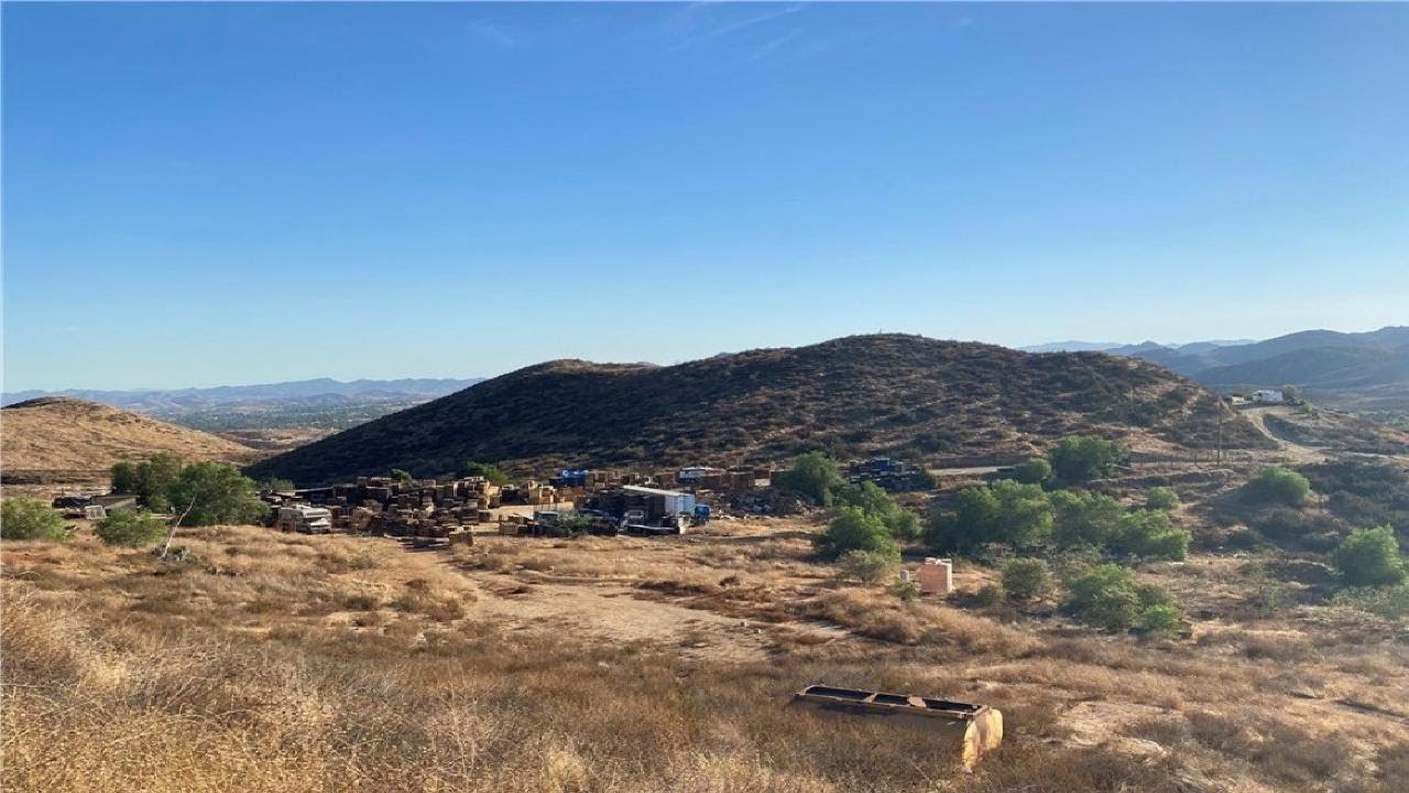 20920 Sawgo Drive, Perris, CA Presented by Andrea Angel.