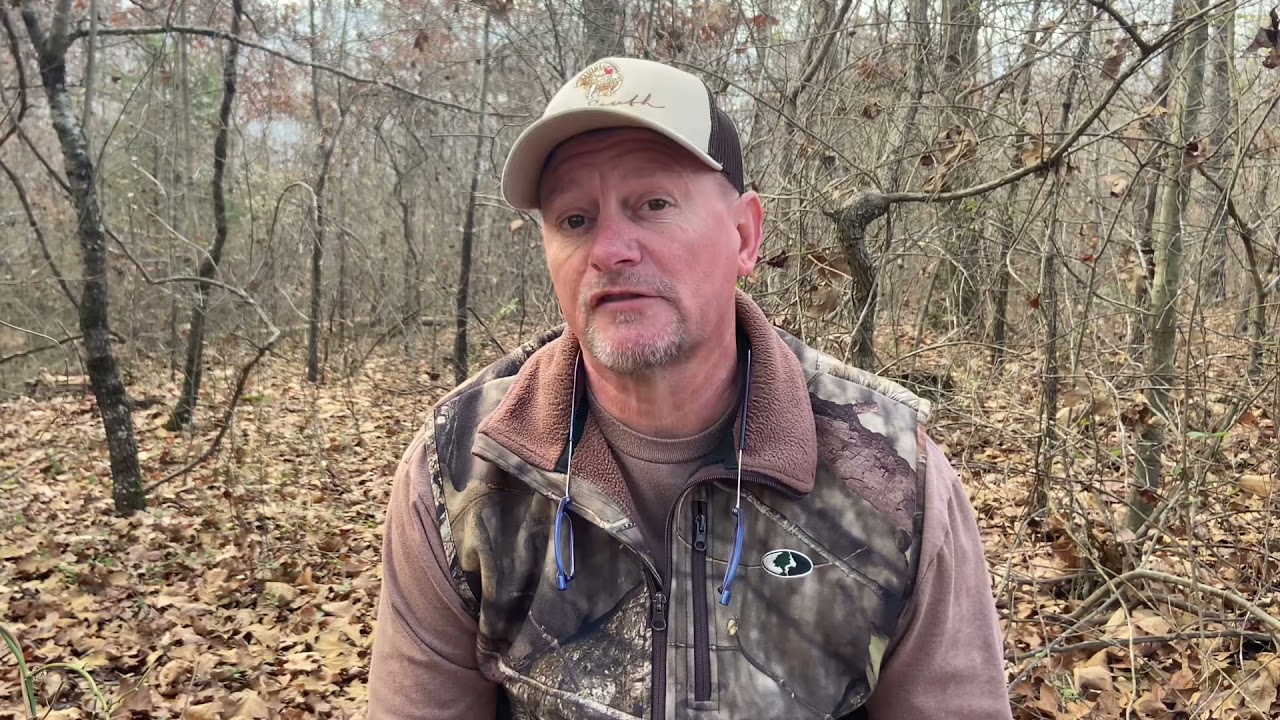 Hand Drill Fire Making-Using Thumb-Loops And A Plug Socket