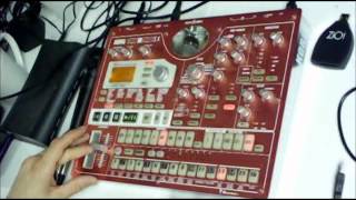 Korg ESX tutorial .. "Clip-launch" style BASSlines