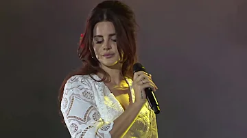 Lana del Rey - Freak en vivo - live (Español - Lyrics)