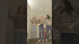 Download Lagu APT. #apt #rose #rosebrunomarsapt #brunomara #dance #viralvideo #roseapt #beautiful MP3 Download Lagu APT. #apt #rose #rosebrunomarsapt #brunomara #dance #viralvideo #roseapt #beautiful MP3