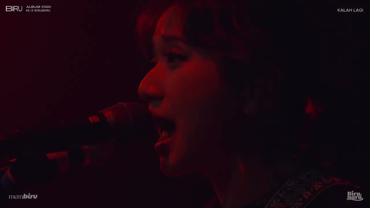 Biru Baru - Senyum Palsu di Depan Cermin & Kalah Lagi (Live Mashup @ Membiru: Advance Performance)