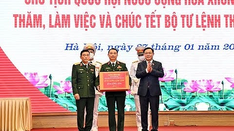 Chủ tịch Quốc hội Vương Đình Huệ thăm, làm việc, chúc Tết Bộ tư lệnh Thủ đô Hà Nội
