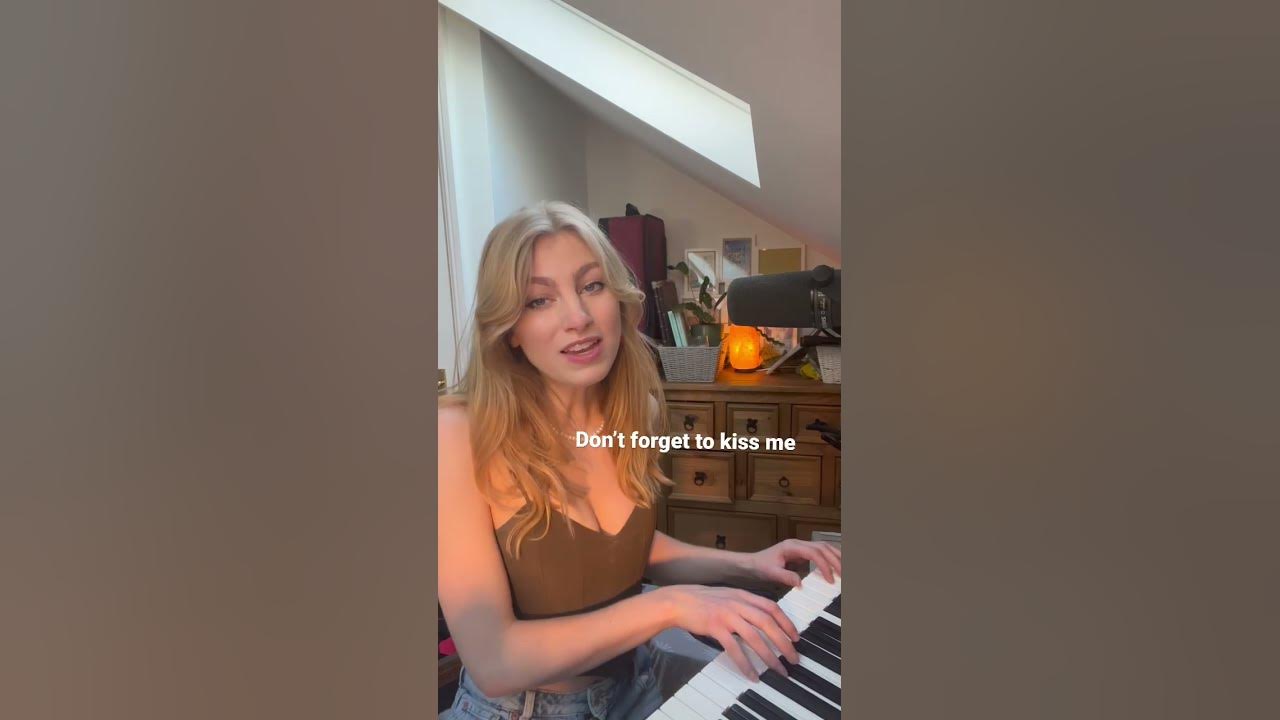 the glue song cause it’s cute :’) #jazzy #cover