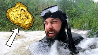The Moment A Diver Discovers GOLD!