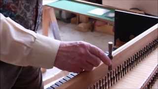 Play video: Comment remplacer une corde de votre clavecin ? par Reinhard von Nagel