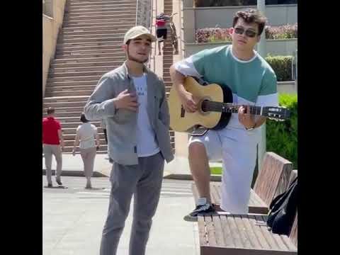 под гитару Кездесу мен коштасу Курмаш очень красиво