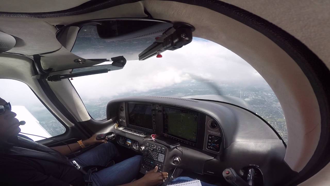 Cirrus SR22 Chicago O'Hare ILS Approach