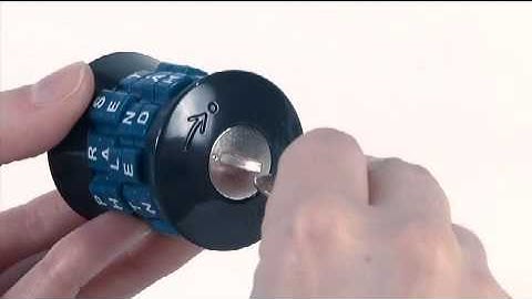 Operating the Master Lock 1535D/1535DWD Password Combination Lock