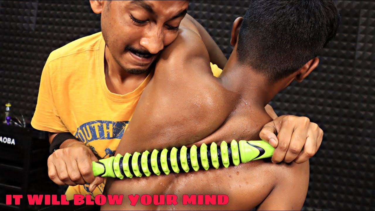 He Received Thai Massage Back Massage Skin Cracking Neck Cracking