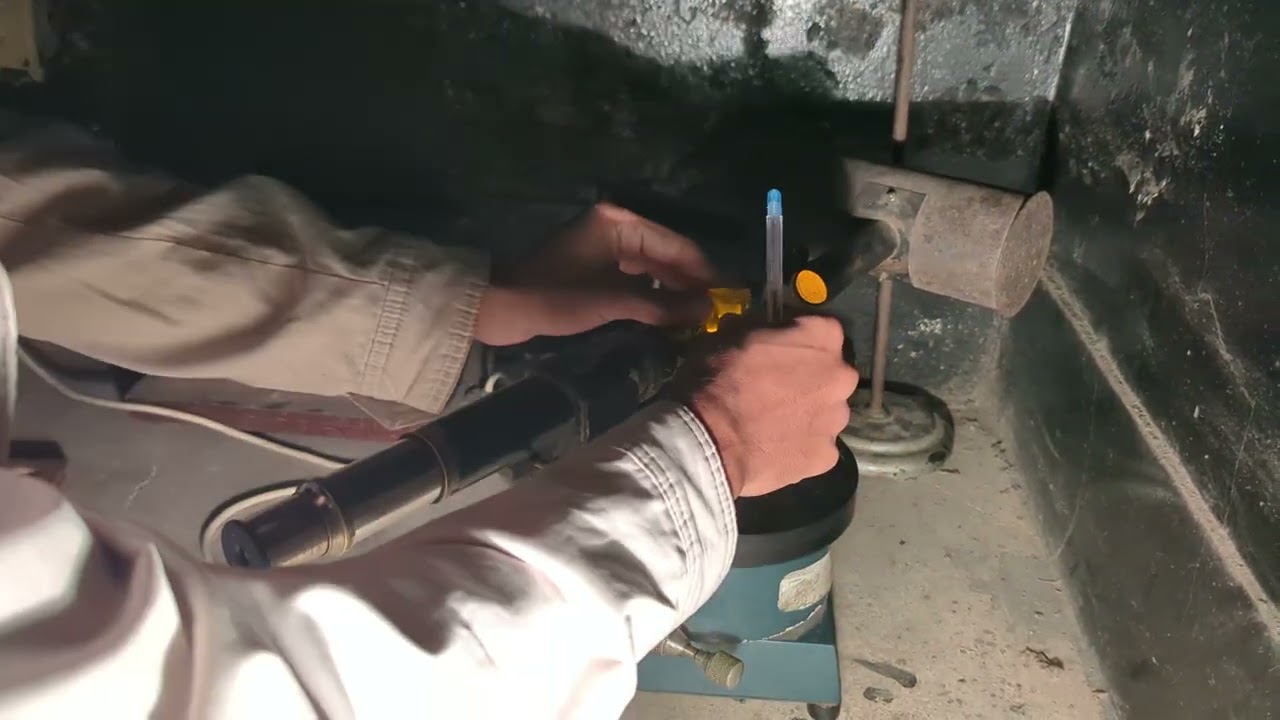 To determine the refractive indices of prism material & liquid by total internal reflection method.