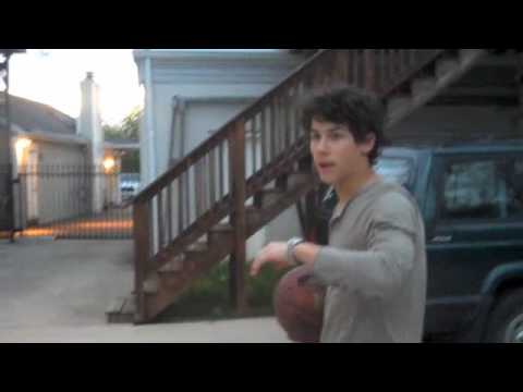 Nick Jonas: Basketball Extraordinaire
