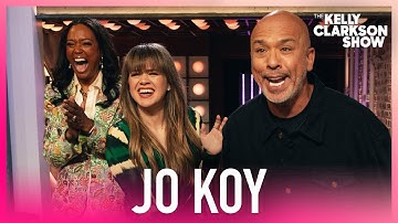 Kelly Clarkson Collapses After Hilarious Jo Koy Mishap
