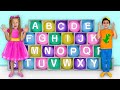 ダナとダニーは子供向けのサプライズバルーンで英語のアルファベットを学びます
