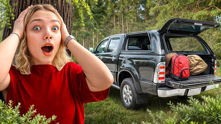 AM GĂSIT O MAȘINĂ SECRETĂ ÎN PĂDURE! O salvăm pe Amelka! | Caramelkins RO