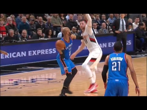Taj Gibson's 3/4 Court Buzzer-Beater | Thunder vs Blazers | March 2, 2017 | 2016-17 NBA Season