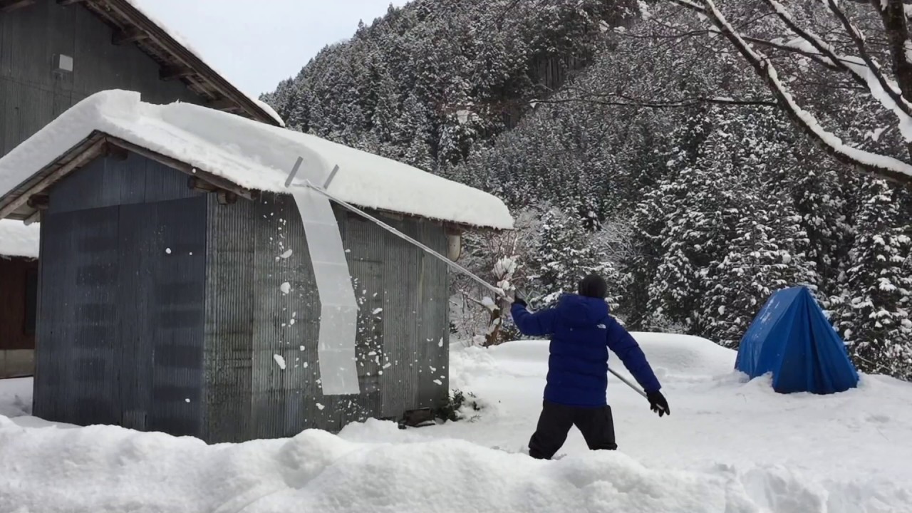 カーポートの雪下ろしの目安やコツ 道具など雪対策の徹底ガイド 苺の一枝 Ichigo Ichie