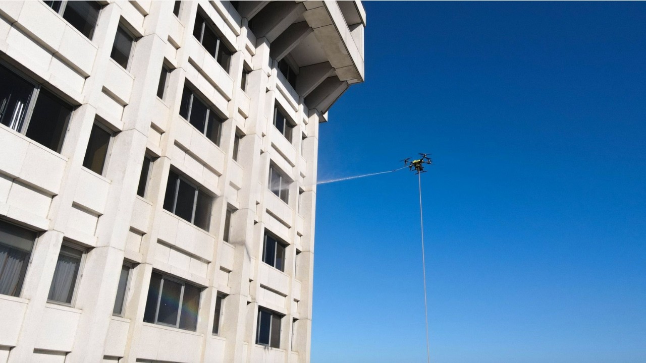 Apellix Operators Clean 20 Story Blue Cross Blue Shield
