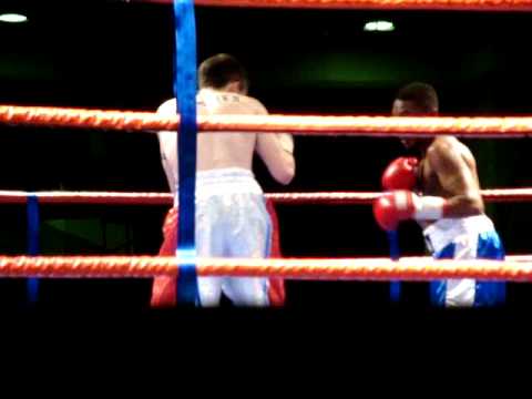 Kris Hughes v Delroy Spencer Round 3