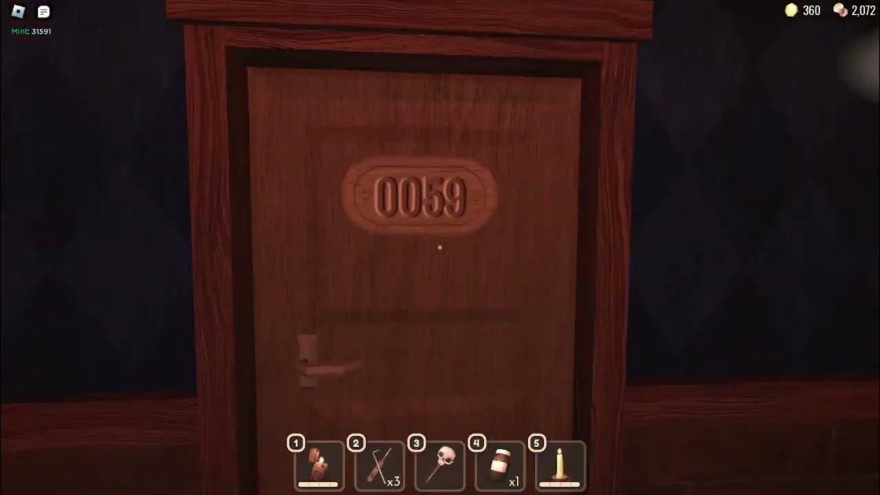 Using Crucifix on Dupe Roblox DOORS YouTube