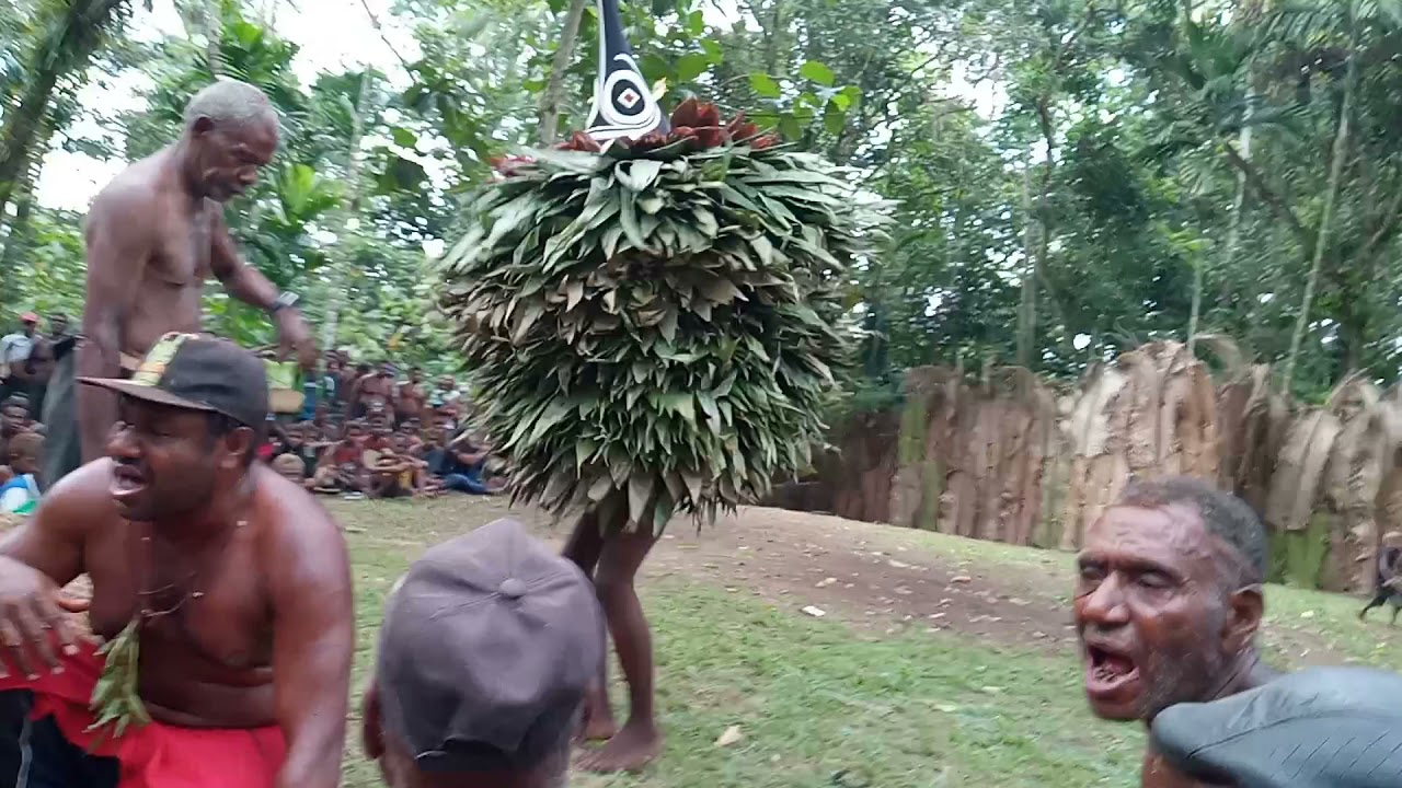 Tumbuan dance