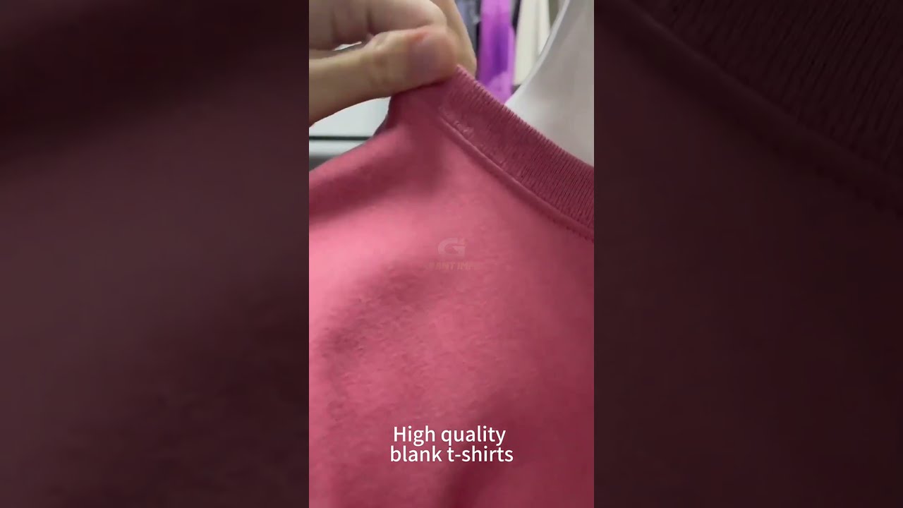 Elevate your everyday look with our premium 100% cotton oversized heavy t-shirt. 🔥