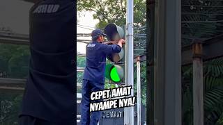 Download Lagu ADA YANG GAK BERES SAMA LAMPU MERAH 🚦 INI‼️ #trafficlight #lampumerah #lampulalulintas #apill #atcs MP3