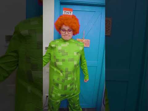 My Mom Talks to Ghosts! Good Daughter vs. Evil Mom! #funny #family #minecraft