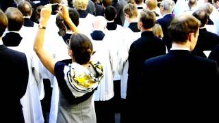 Gott Erhalte, Gott Beschütze Vor Der Kapuzinerkirche Zur Beisetzung Von Otto Von Habsburg