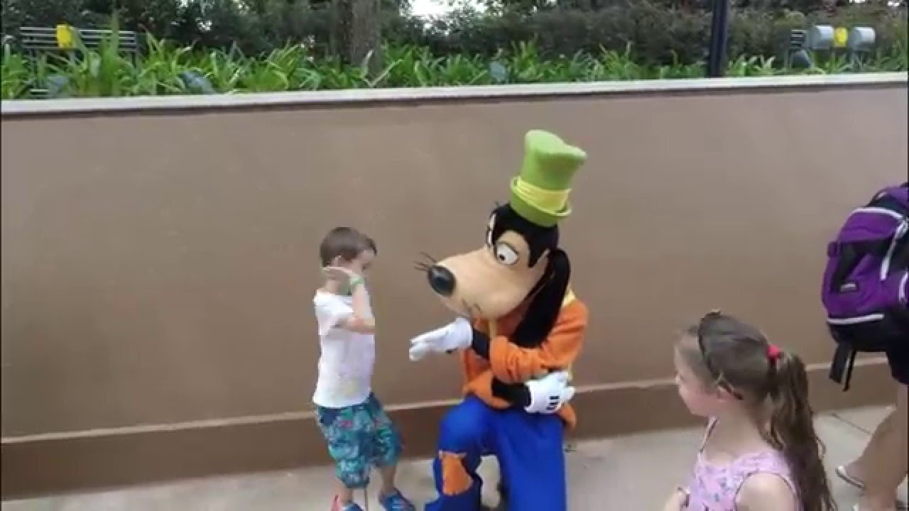 Epcot Pop Up Character Meet at Walt Disney World