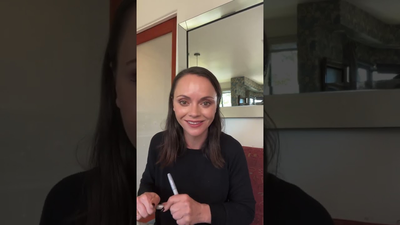 Christina Ricci | Addams Family | Q&A and Autographs  (11-17-23)