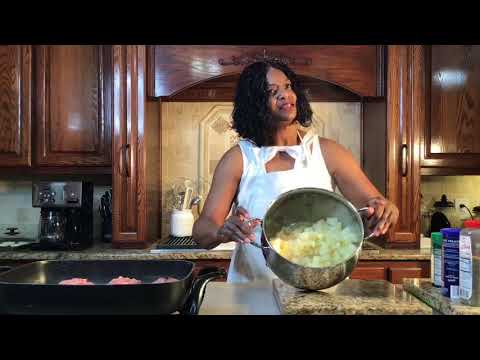 Cooking with CoCo: Salisbury Steak - YouTube