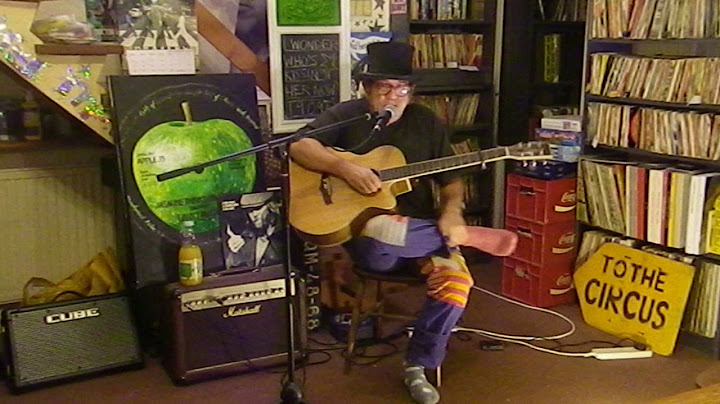 I Wonder Who's Kissing Her Now Guitar version - Guitar performance video thumbnail