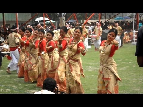 Bihu dance is the most popular folk dance of Assam - বিহু নৃত্য