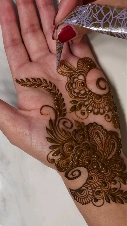 Try this Beautiful Arabic style mehndi design for Eid β¨οΈ #henna #hennadesign #mehndidesign