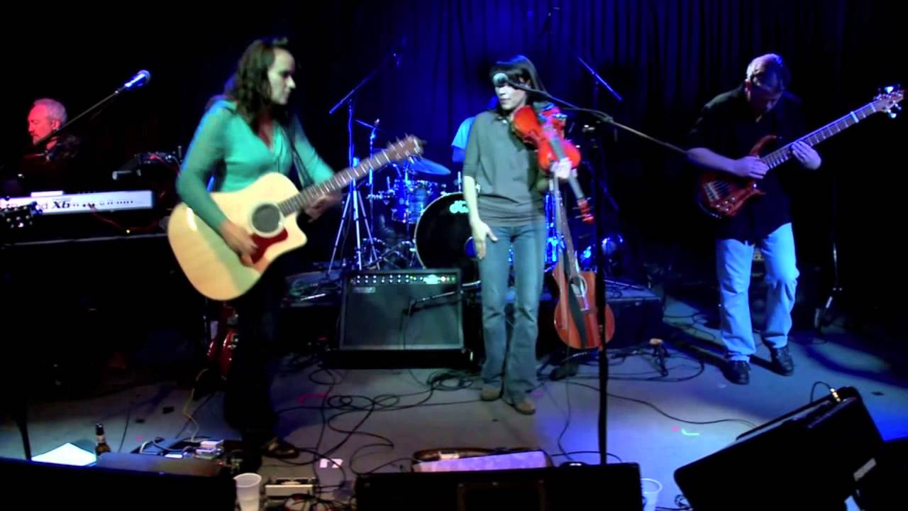 Wendy Woo Band ~Walk Along The Water