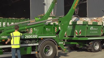 Hyva Lift skiploader