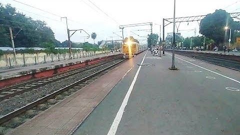 37843 Howrah Bardhaman Main Line Super Local