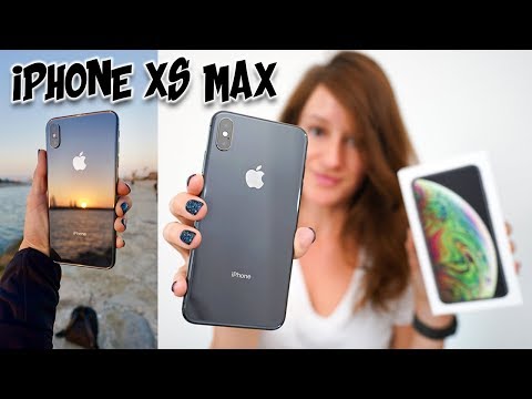 iPhone XS Max Unboxing + First Impressions! 