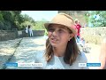 Les visiteurs du pont du gard jouent  explorama   france 3