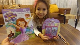Prenses Sofia Dergisi Açıyoruz. Eğlenceli Çocuk Videosu