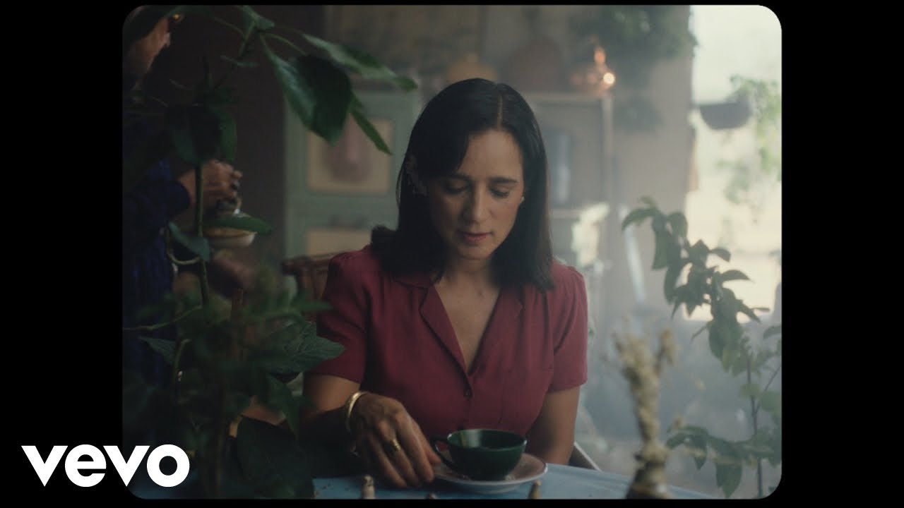 Julieta Venegas - La Nostalgia