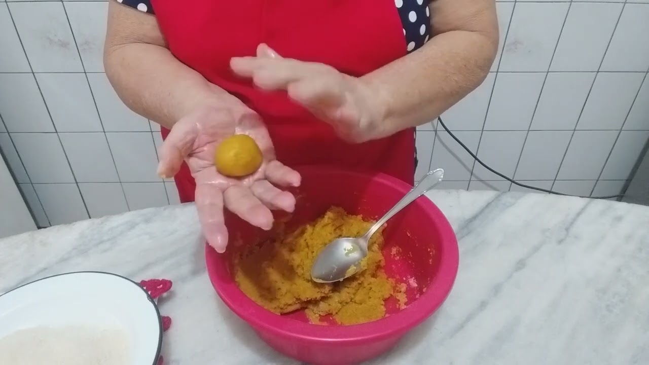 BOLINHO DE  ABOBORA CABOTIA.