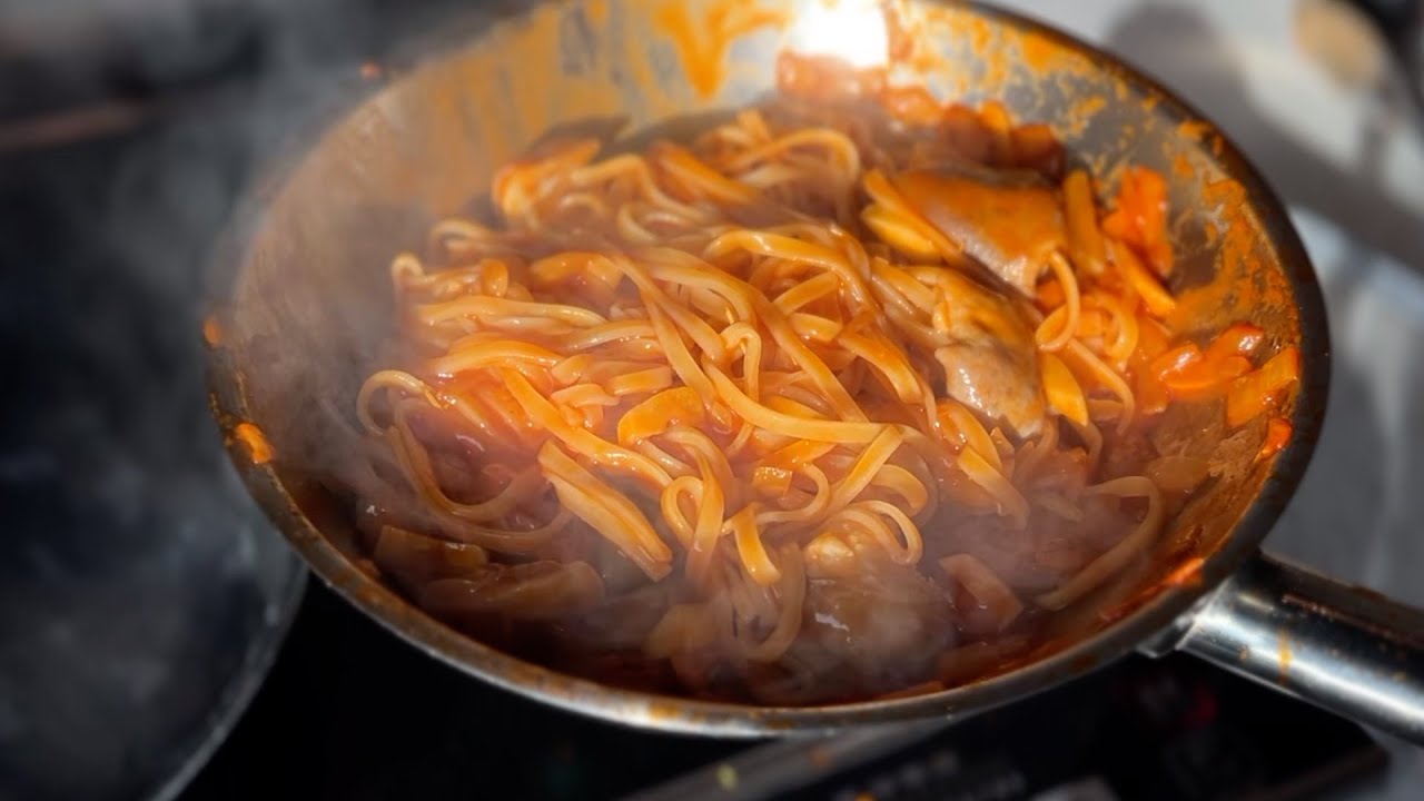 Fresh pasta series - Fake Ragu, Real Flavor: Roman Tagliolini - YouTube