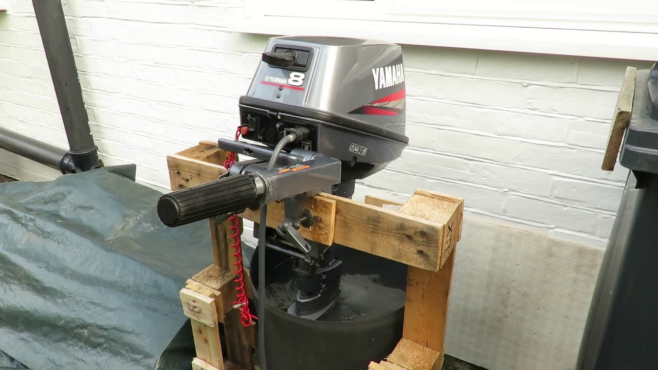 Yamaha 8HP 2 Stroke Outboard (8CMH) - YouTube